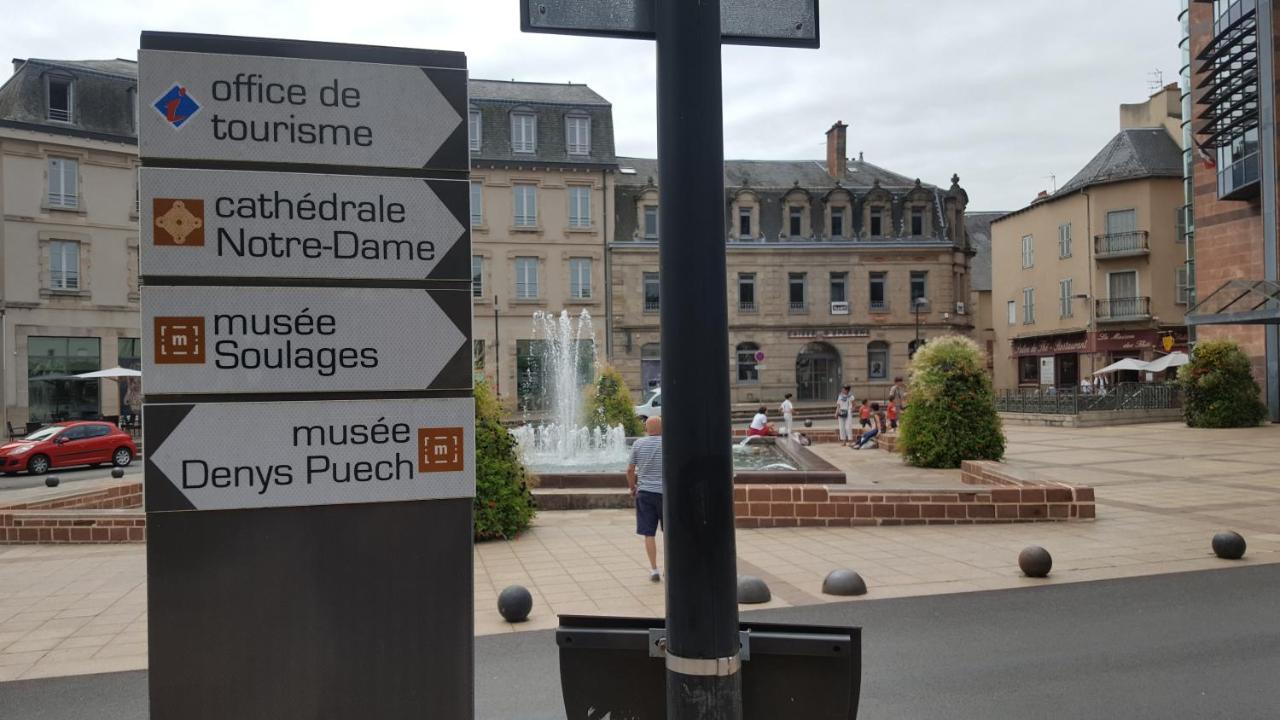La Maison bleue, un emplacement de choix à Rodez Exterior foto